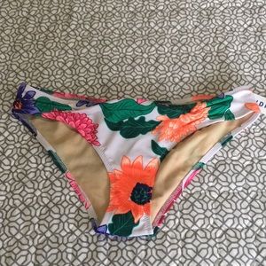Old Navy Women’s Ruched Bikini Bottom - Small